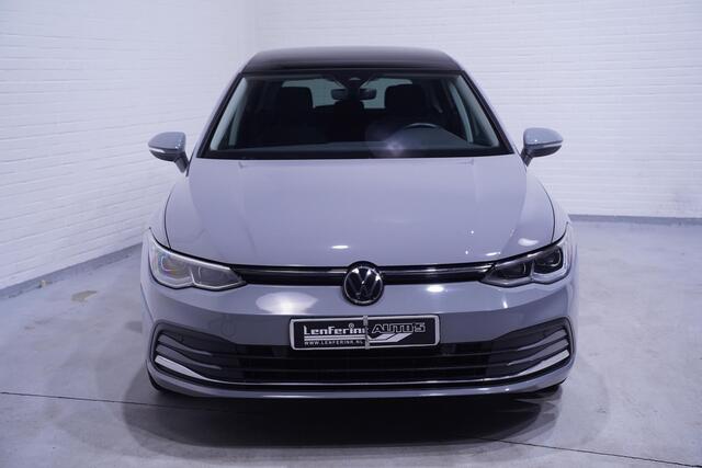 Volkswagen GOLF 1.5 eTSI Style Panodak Led matrix Apple Carplay Winterpakket Sideassist Memory sportstoelen Virtual NAP Rijklaar!