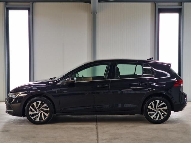 Volkswagen GOLF 1.4 eHybrid Style PHEV | Lane | ACC | Camera | Ambiance | Massage | D.Hoek |