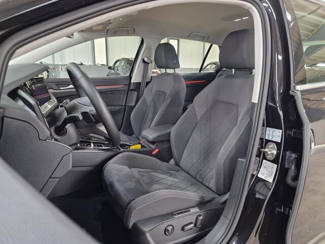 Volkswagen GOLF 1.4 eHybrid Style PHEV | Lane | ACC | Camera | Ambiance | Massage | D.Hoek |