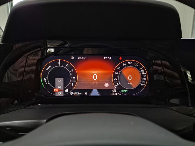 Volkswagen GOLF 1.4 eHybrid Style PHEV | Lane | ACC | Camera | Ambiance | Massage | D.Hoek |
