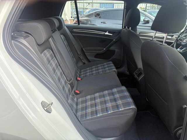 Volkswagen GOLF 1.4 TSI GTE