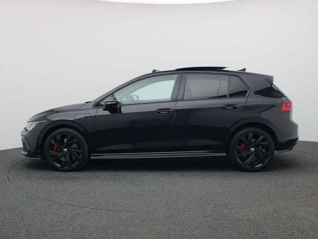 Volkswagen GOLF 1.4 eHybrid GTE 245PK DSG Pano-Schuifdak, Head-Up Display, Keyless, Adaptieve Cruise Controle, Side Assist, Achteruitrijcamera, Stoel-Stuurverwarming, Trekhaak, 18" LM Velgen