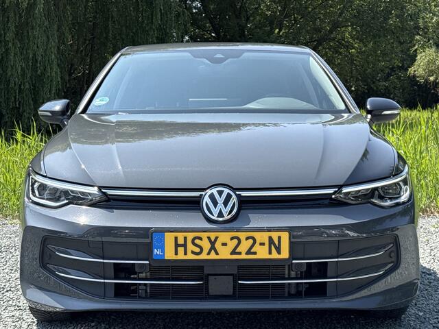 Volkswagen GOLF 1.5 TSI LIFE BUSINSS VIRTUAL/NAVI/TREKHAAK