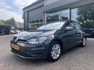 volkswagen-golf-1.0-tsi-trendline-t