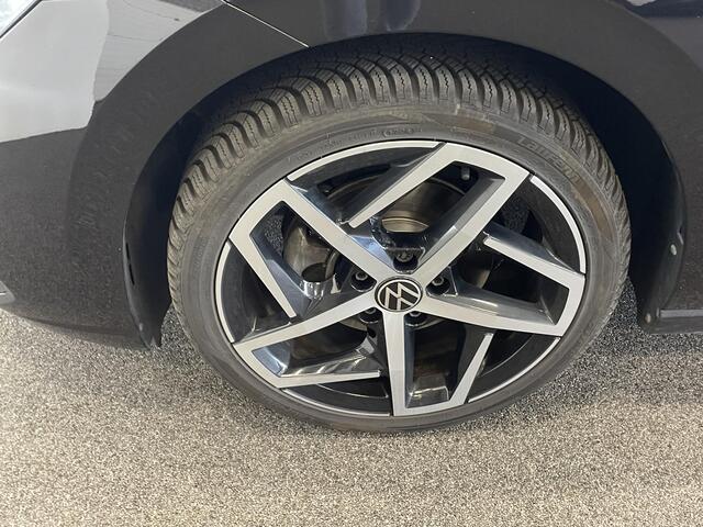 Volkswagen GOLF 1.5 eTSI Life Trekhaak Navigatie Apple Carplay/ Android Auto Camera Parkeersensoren Adaptive Cruise Control Stuur- en stoelverwarming Virtual Cockpit Lichtmetalen velgen Sfeerverlichting Climate Control