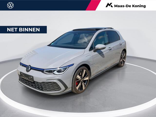 Volkswagen GOLF 1.4TSI eHybrid 180kW/245pk 6-DSG · Panoramadak · Navigatie · Camera + Parkeersensoren · Head-up Display ·
