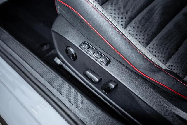 Volkswagen GOLF 2.0 TSI GTI H&K sound, Panoramadak
