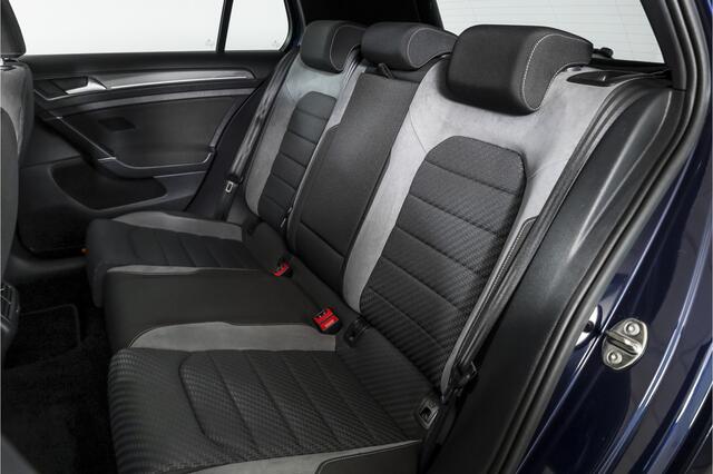 Volkswagen GOLF 1.5 TSI 150 PK Highline Business R - Automaat (Orig. NL) | 2x R-Line | Dig. Cockpit | Adapt. Cruise | Stoelverw. | PDC | Camera | NAV+App. Connect | ECC | Afn. Trekhaak | LM 18" |