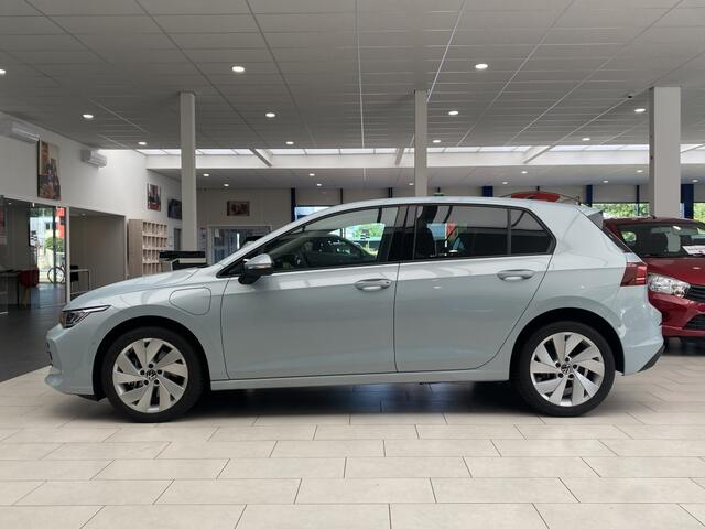 Volkswagen GOLF 1.5 eHybrid Life Edition 204PK DSG Adaptieve Cruise Controle, Na