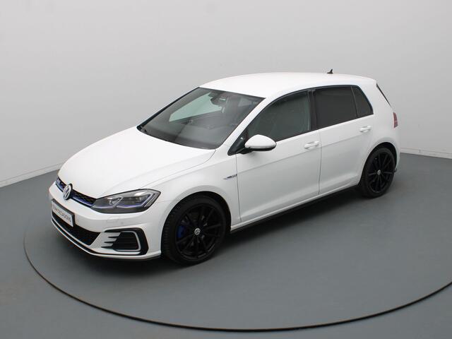 Volkswagen GOLF 150pk TSI PHEV GTE Climate | Parkeersens. v+a | Stoelverw.