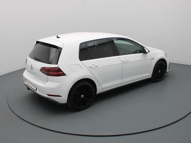 Volkswagen GOLF 150pk TSI PHEV GTE Climate | Parkeersens. v+a | Stoelverw.