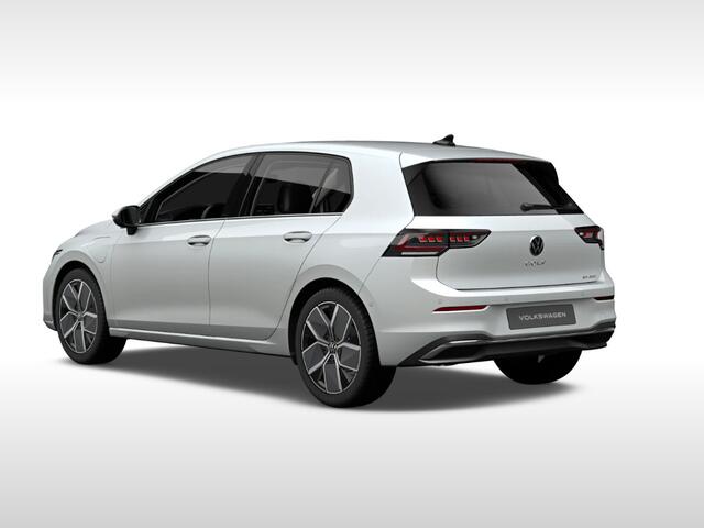 Volkswagen GOLF Style Edition 1.5 eHybrid 204 pk 6 versn. DSG · Multimedia Pakket · Panoramisch schuif-, kanteldak, elektrisch bedienbaar · Trekhaak, elektrisch inklapbaar ·
