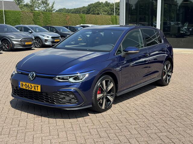 Volkswagen GOLF 1.4 eHybrid GTE / Camera / Navigatie / Sfeerverlichting / LED Koplampen / 18'' / Virtual Cockpit / DAB / Stoelverwarming / ACC