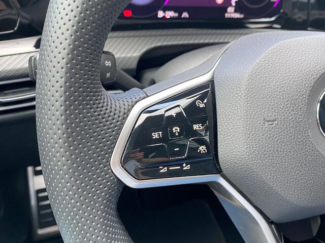 Volkswagen GOLF 1.5 TSI R-Line | Clima | Cruise control | Camera | PDC | RIJKLAARPRIJS INCL 12 MAANDEN GARANTIE EN BEURT
