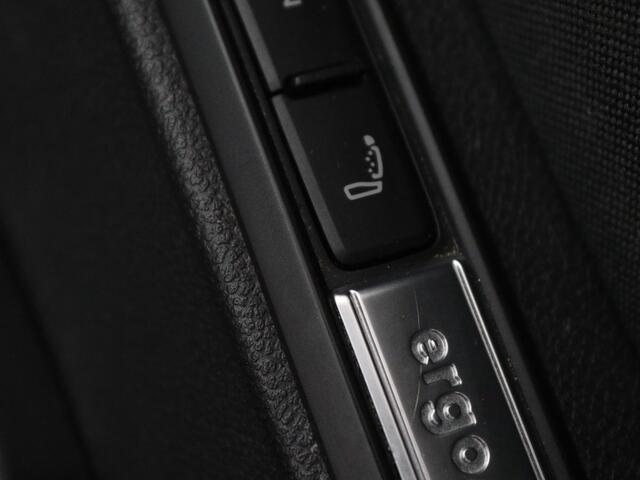 Volkswagen GOLF Variant 1.0 TSI Life Business | Stoel & Stuurverwarming | Memory | Carplay | Adaptive cruise | Sfeerverlichting | PDC