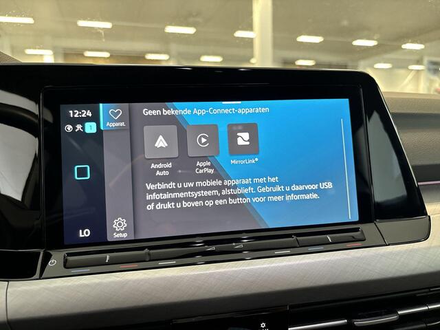 Volkswagen GOLF Variant 1.0 eTsi 110pk DSG Life · Apple/Android Car Play · Navi · P-Sensoren · Verkeersbord Herkenning · Sfeerverlichting · 16'' Inch · Garantie t/m 13-03-2027 of 100.000km