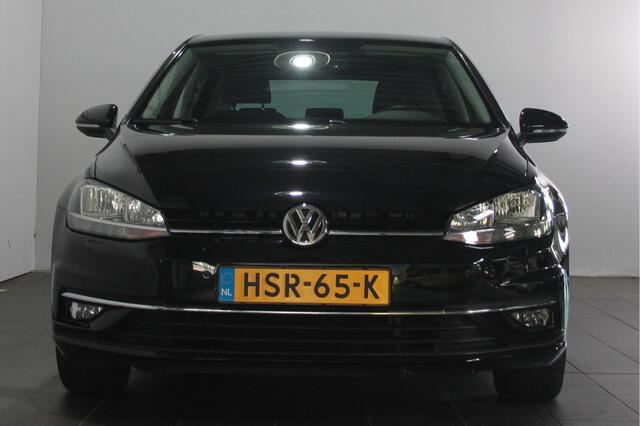 Volkswagen GOLF 1.0 TSI Trendline - Navi / Bluetooth / PDC