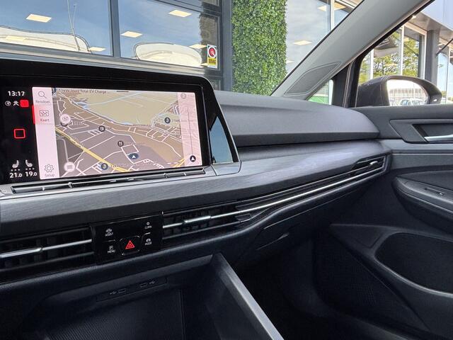 Volkswagen GOLF 1.4 eHybrid Style | Matrix | Ambient | Trekhaak