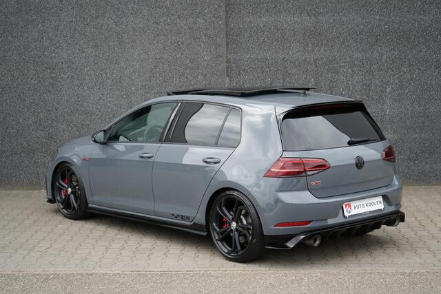 Volkswagen GOLF 2.0 TSI GTI TCR /ACC/Akra/Dynaudio/Pano/Camera/virtual/Keyless