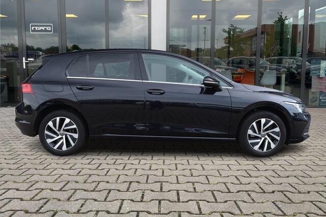 Volkswagen GOLF 1.4 eHybrid Style | ACC | Camera | Memory |