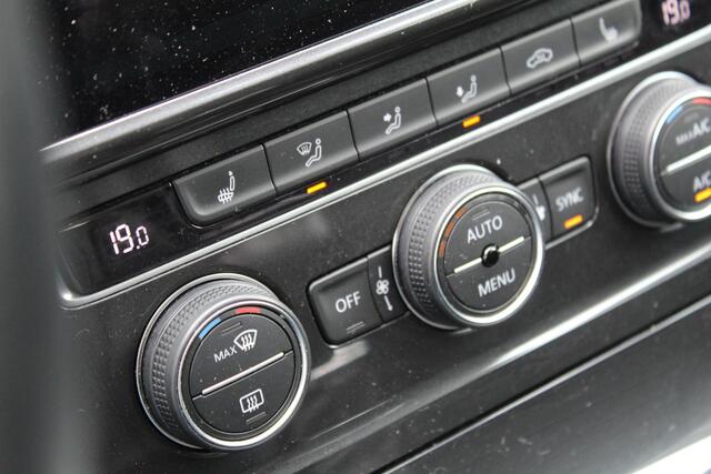 Volkswagen GOLF 1.5 TSI 131Pk Comfortline Business | Leder interieur | Apple carplay/Android auto