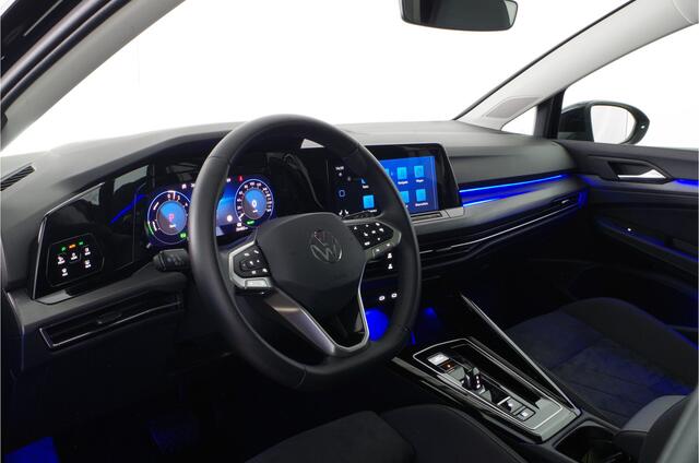 Volkswagen GOLF 1.4 eHybrid Style > 204pk/Pano.schuif/Memory/IQ.Light/trekhaak/Sportstoelen...