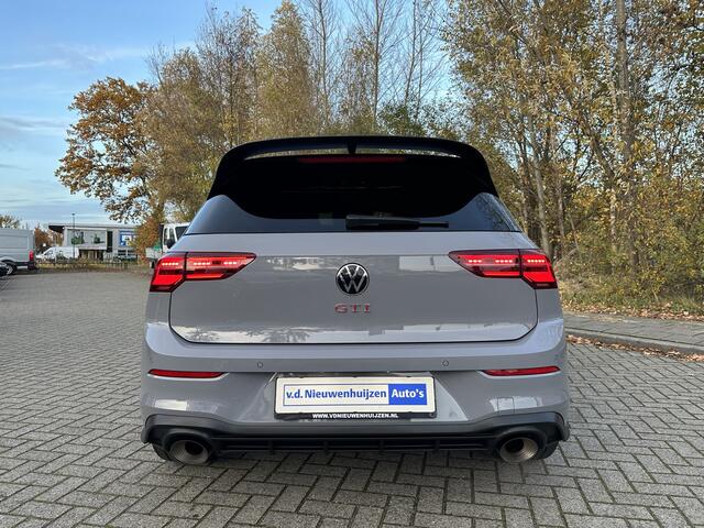 Volkswagen GOLF 2.0 TSI GTI ClubSport 45 Jahre Automaat | 300PK | Pano-Dak | Akrapovic | Info Bas: 0492-588982 Info Bas: 0492-588982 Whatsapp: 0492588988