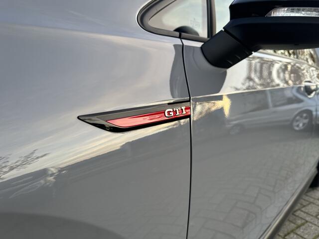 Volkswagen GOLF 2.0 TSI GTI ClubSport 45 Jahre Automaat | 300PK | Pano-Dak | Akrapovic | Info Bas: 0492-588982 Info Bas: 0492-588982 Whatsapp: 0492588988