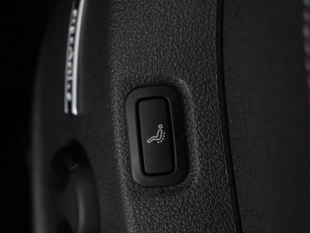 Volkswagen GOLF 1.5 TSI Comfortline Business | Stoelverwarming | Massage | Carplay | Navigatie | Adaptive cruise | Climate control | Parkeerhulp | Bluetooth