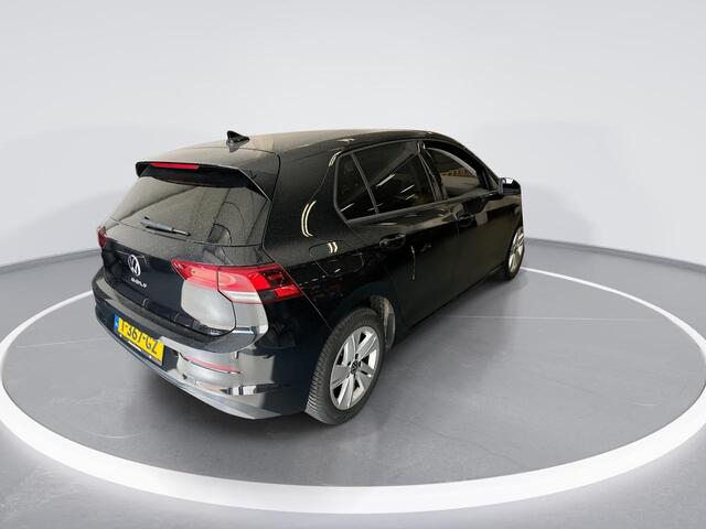 Volkswagen GOLF 1.0 Tsi 110pk Life · Apple/Android Car Play · Navi · P-Sensoren · ACC · Sfeerverlichting · 16'' Inch · Garantie t/m 21-06-2027 of 100.000km