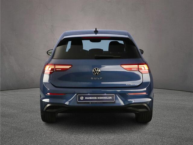 Volkswagen GOLF Life Edition 1.5 TSI eHybrid 204pk DSG Automaat Adaptive cruise control, Achteruitrijcamera, Stuurwiel verwarmd, LED koplampen, App connect, Parkeersensoren