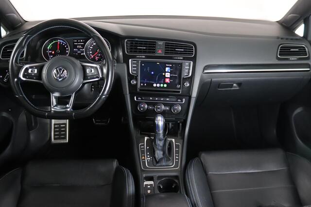 Volkswagen GOLF 1.4 TSI GTE, Panoramadak, Volleder, Navigatie, Apple Carplay/Android Auto