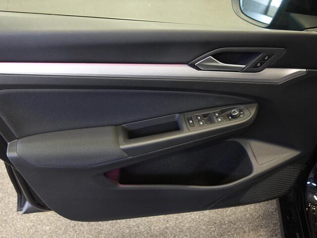 Volkswagen GOLF Variant 1.5 TSI 131pk Life Navigatie Apple Carplay/Android auto Climate Control Parkeersensoren Adaptive Cruise Control Stoel- en stuurverwarming Ledverlichting