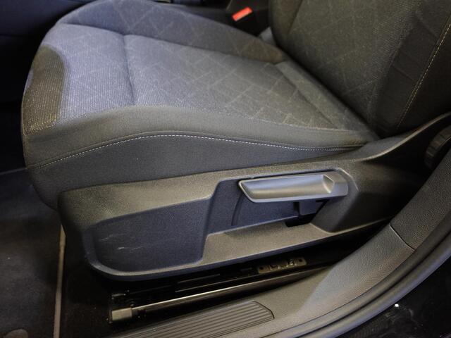 Volkswagen GOLF Variant 1.5 TSI 131pk Life Navigatie Apple Carplay/Android auto Climate Control Parkeersensoren Adaptive Cruise Control Stoel- en stuurverwarming Ledverlichting