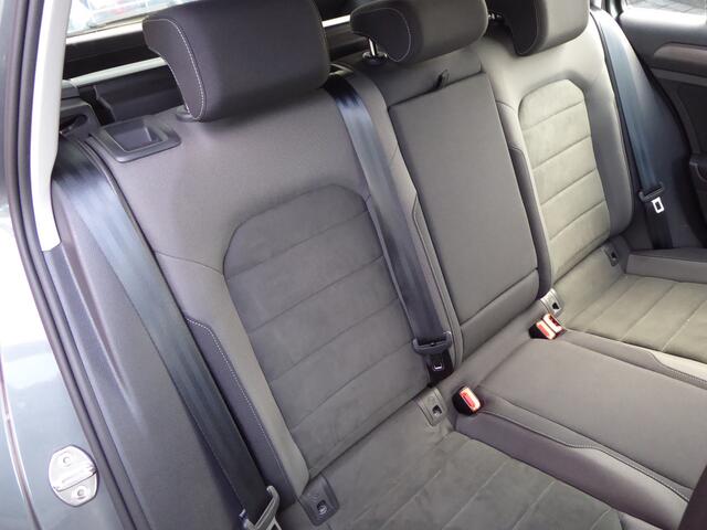 Volkswagen GOLF Variant 1.5 TSI Comfortline Business 2020 NAVI, CARPLAY, CRUISE, CLIMA, PDC!!