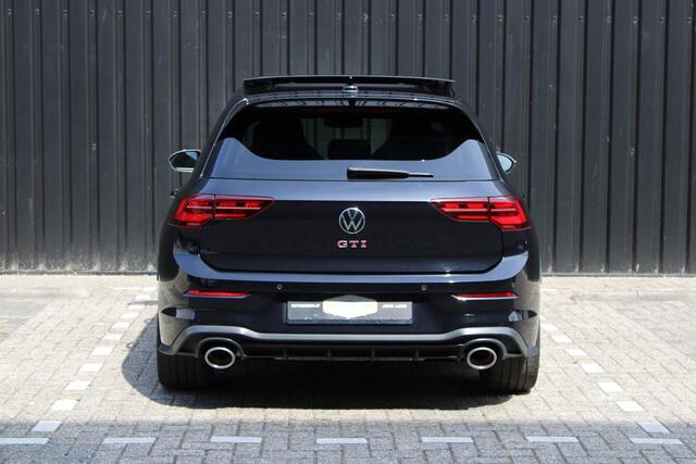 Volkswagen GOLF 2.0 TSI GTI CLUBSPORT PANO HARMAN KAR HUD IQLIGHT