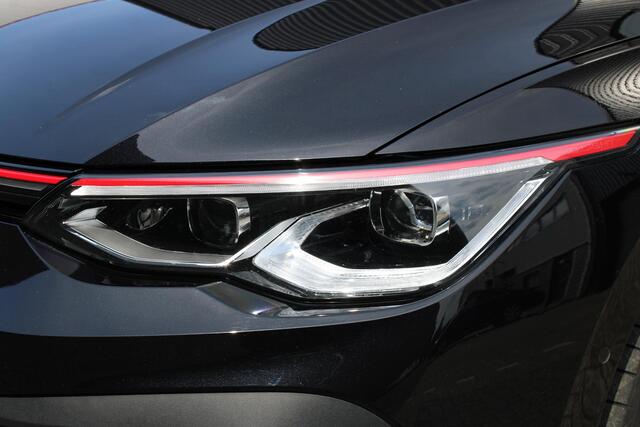Volkswagen GOLF 2.0 TSI GTI CLUBSPORT PANO HARMAN KAR HUD IQLIGHT