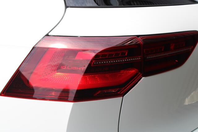 Volkswagen GOLF 2.0 TSI GTI PANO HARMAN KARDON IQLIGHT SFEER