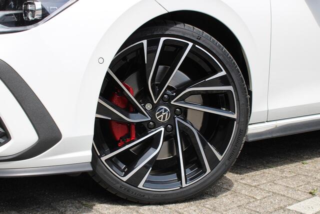 Volkswagen GOLF 2.0 TSI GTI PANO HARMAN KARDON IQLIGHT SFEER