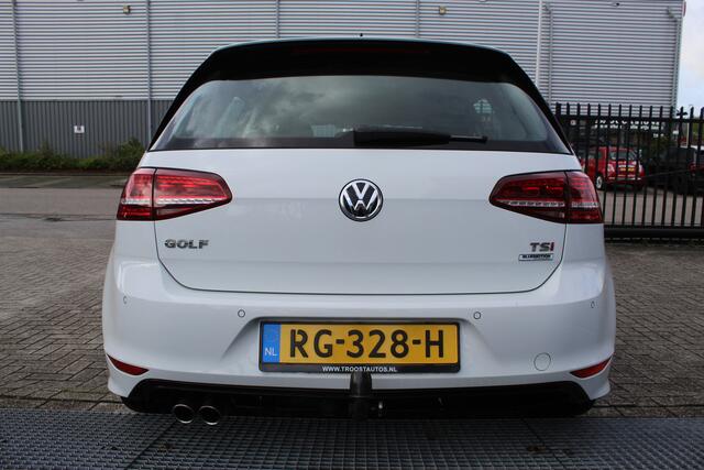 Volkswagen GOLF 1.4 TSI Automaat R-line Apple carplay|Cruise control|Trekhaak|Alarm klasse 3|Parkeerssensoren rondom|Keyless|Led koplampen|Massagestoel