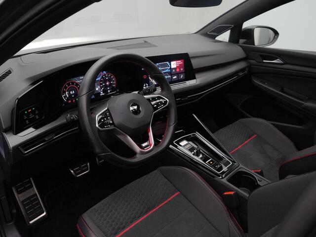 Volkswagen GOLF 2.0 TSI 300 pk DSG GTI Clubsport | Panoramadak | Harman/Kardon | Adaptief sportonderstel | Head-up display | IQ Light