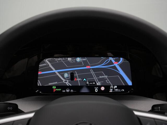 Volkswagen GOLF 1.5 eTSI 150 pk DSG R-Line Edition | Panoramadak | Trekhaak | Harman/Kardon | Head-up display | Stuur-/stoelverwarming