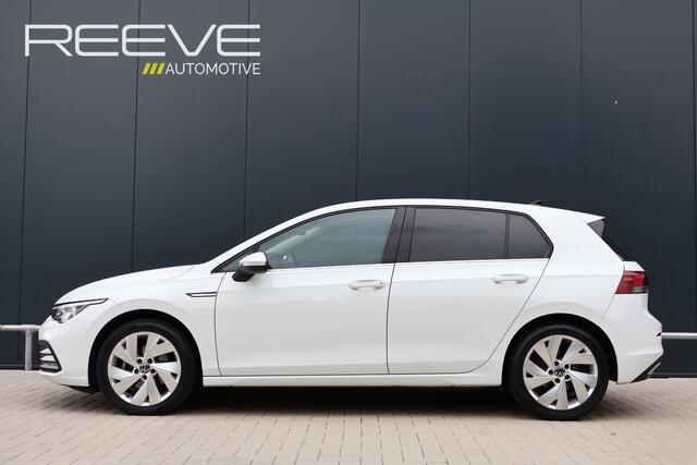 Volkswagen GOLF 1.5 eTSI 150pk Style Automaat | Stoelverwarming | LED | ACC | Active Info Display | Velours