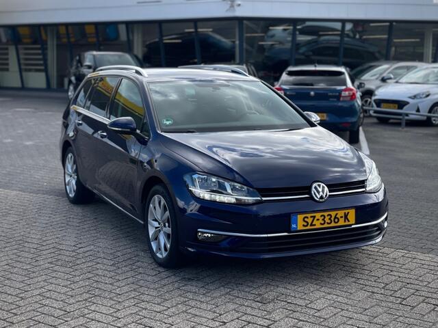 Volkswagen GOLF 1.5TSI DSG CAMERA NAVI TREKHAAK ADD CRUISE