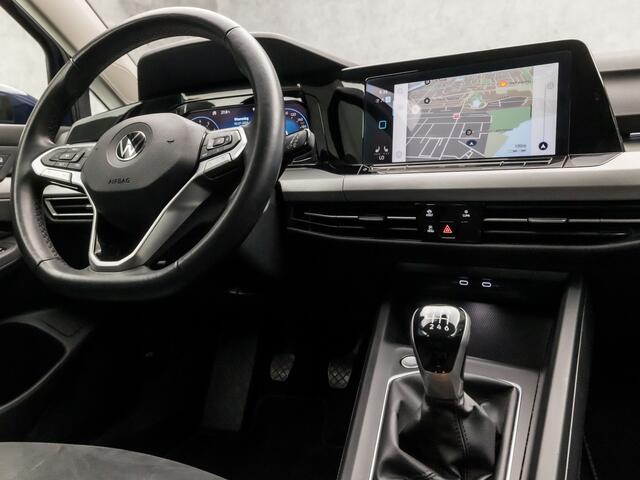 Volkswagen GOLF 1.5 TSI Sport (4 CILINDER, APPLE CARPLAY, GROOT NAVI, MEMORY SEATS, ALCANTARA, STUUR/STOELVERWARMING, SFEERVERLICHTING, GETINT GLAS, ADAPTIVE CRUISE, NIEUWSTAAT)