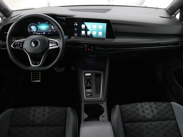 Volkswagen GOLF 1.5 eTSI R-Line | Stoel & stuurverwarming | Camera | Sportstoelen | Sfeerverlichting | Digital Cockpit | Carplay | Adaptive cruise | Full LED