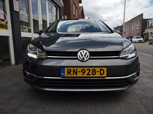 Volkswagen GOLF 1.0 TSI COMFORTLINE ERGO STOELEN