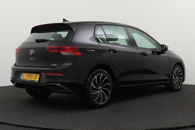 Volkswagen GOLF 1.0 eTSI Aut. Business+ Adapt. Cruise Carplay Sfeerverlichting