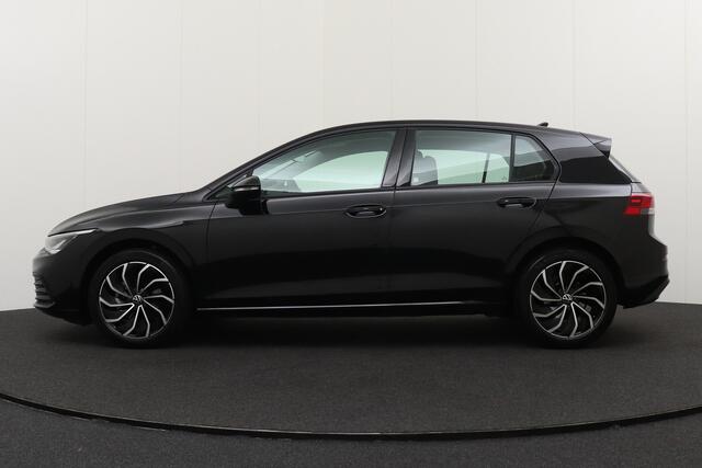 Volkswagen GOLF 1.0 eTSI Aut. Business+ Adapt. Cruise Carplay Sfeerverlichting