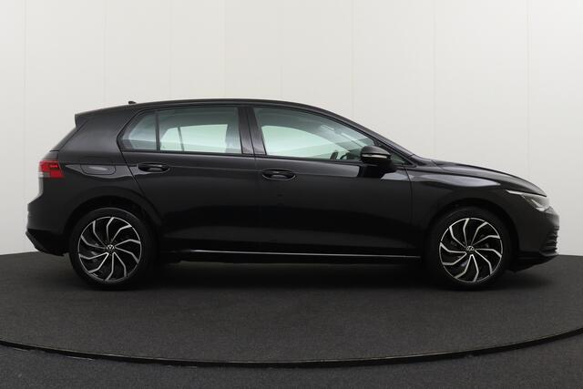 Volkswagen GOLF 1.0 eTSI Aut. Business+ Adapt. Cruise Carplay Sfeerverlichting